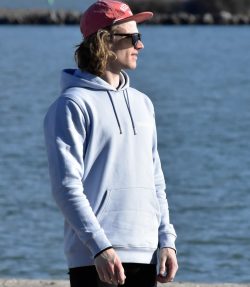 MOANA SIX HOODIE, HOODIE, CHILL HOODIE, MERCHANDISE, SURFSHOP, BROUWERSHAVEN, ZEELAND, HOTSPOT ZEELAND,