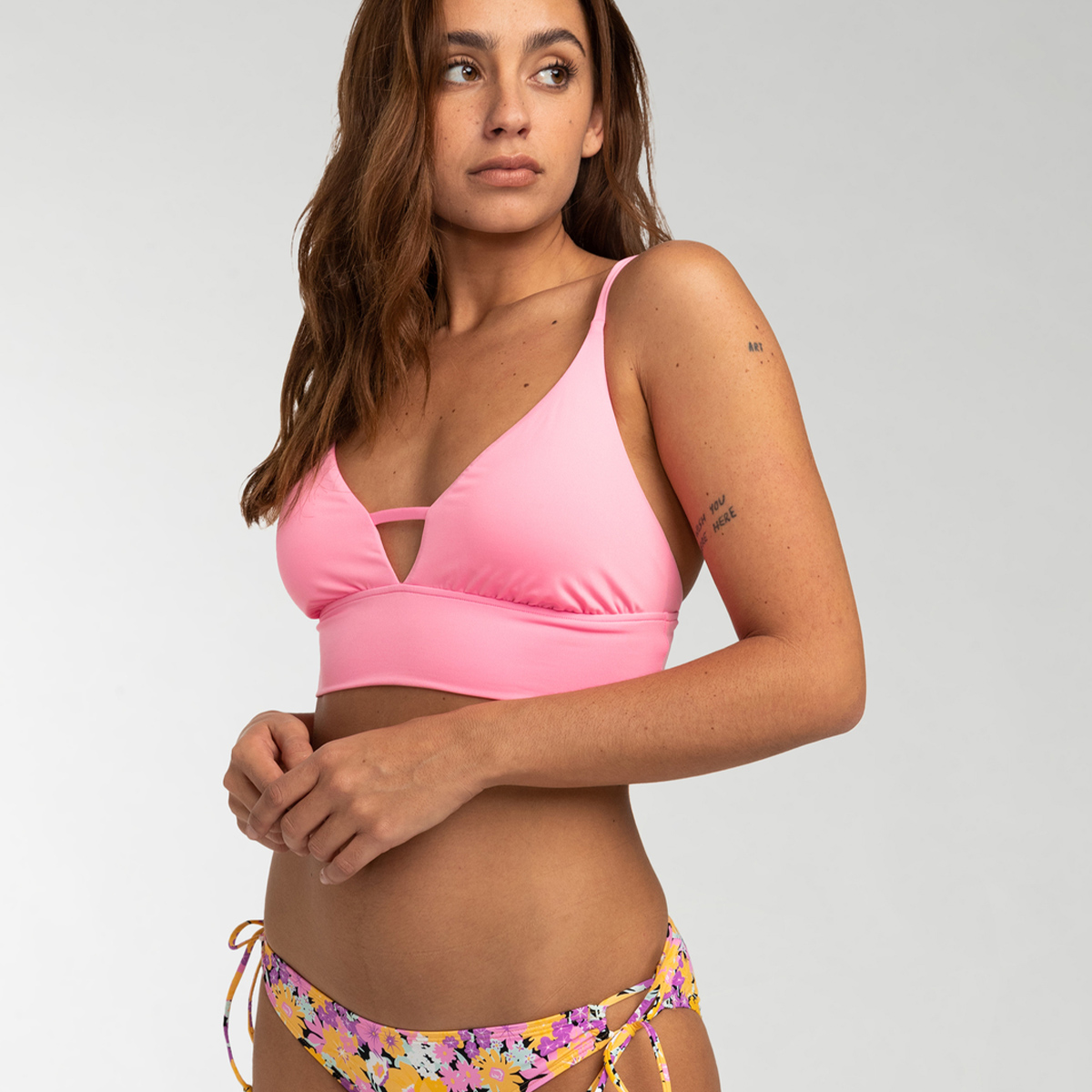 Billabong Sol searcher V neck cami (bikini top)