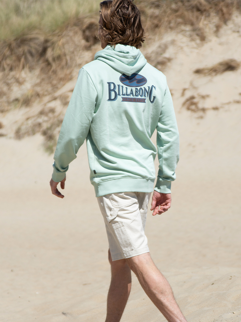 Hoodies & Sweaters