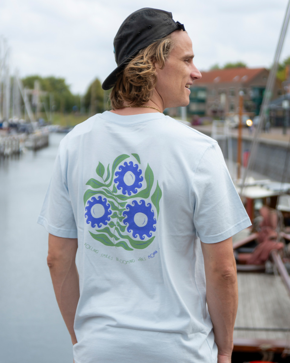 Moana Six Blooming Vibes tee