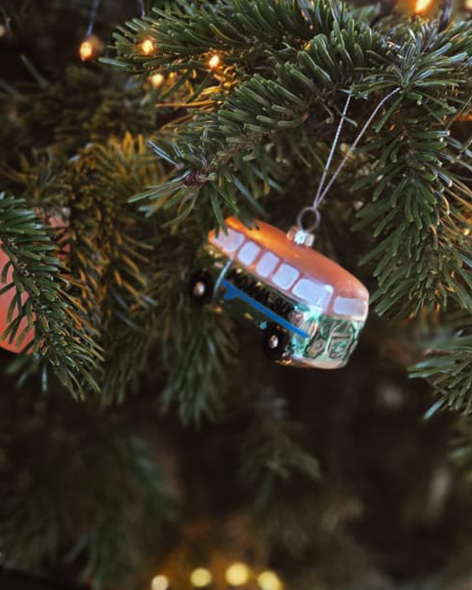 Moana Six Kerstornament surfbus