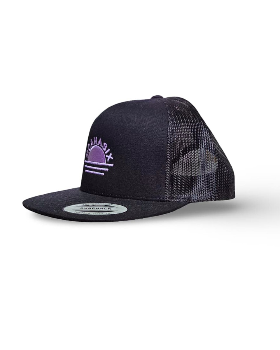 Moana Six Rising Sun Trucker Hat black